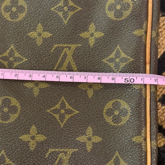 Louis Vuitton Monogram Keepall 50 - Picture 14 of 15